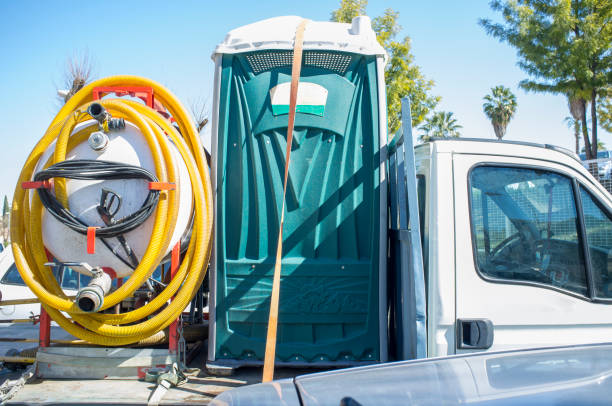 Portable Toilet Options We Offer in Bloomfield, IN